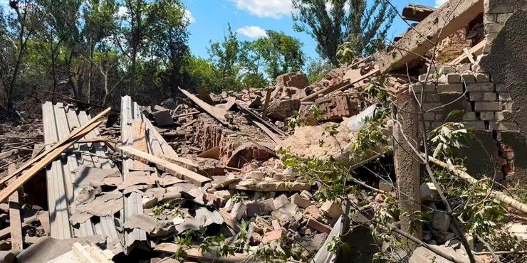 Армія РФ атакувала приватний сектор Слов’янська Армія РФ атакувала приватний сектор Слов’янська