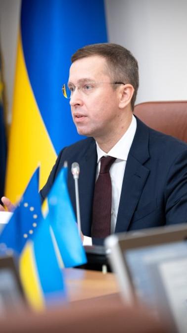 ПДВ на покупки в іноземних маркетплейсах: що змінює законопроєкт Корецького Прем'єр-міністр України Сергій Корецький