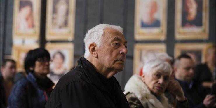 У Києві 90-річний колишній вʼязень гетто отримав поранення під час атаки РФ