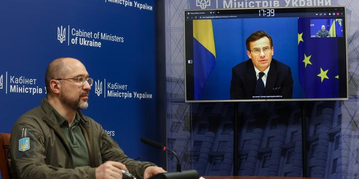 Шмигаль попередив українців, що потрібно готуватись до Нового року без світла