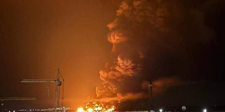 Українські безпілотники атакували Крим: горів нафтовий термінал і підстанції
