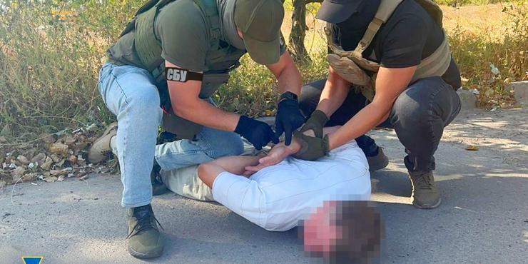 СБУ викрила зрадників, які наводили ракети та керовані авіабомби РФ на житлові будинки Херсона