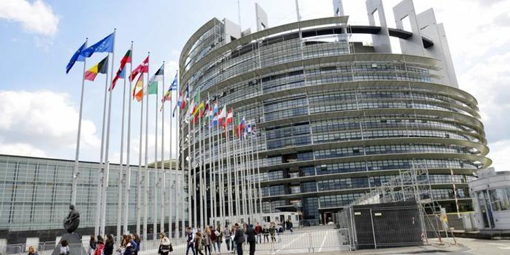 Зняття санкцій ЄС з РФ можливе лише після мирної угоди з Києвом, - Європарламент