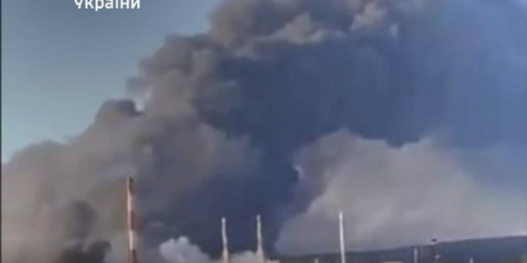 Сили оборони уразили аеродром "Енгельс" і ще низку військових об'єктів РФ, - Генштаб Ураження НПЗ в РФ