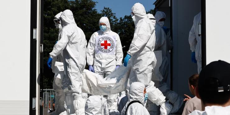 В Україну повернули тіла загиблих захисників В Україну повернули тіла загиблих захисників