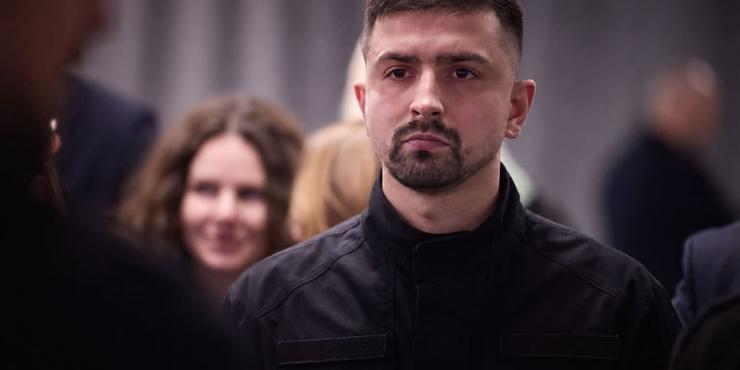 Сметанін подав у відставку з посту глави Укроборонпрому Гендиректор «Укроборонпрому» Герман Сметанін пішов у відставку