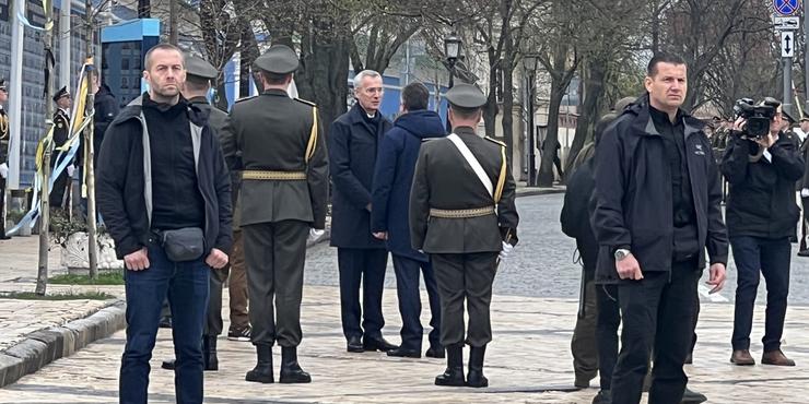 Столтенберг приїхав у Київ