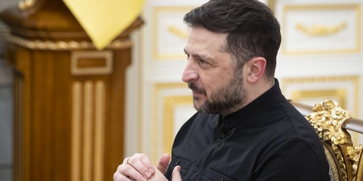 Зеленський прокоментував боротьбу з корупцією в Україні: "Намагаюся бути чесним, але часом помиляюся"