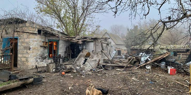 Війська РФ атакували Дніпропетровщину дронами і вдарили з артилерії: є постраждалі і руйнування