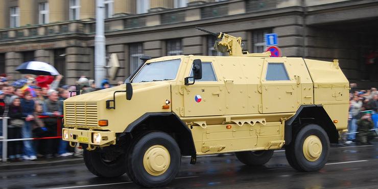 Німеччина передала Україні 20 бронеавтомобілів Dingo