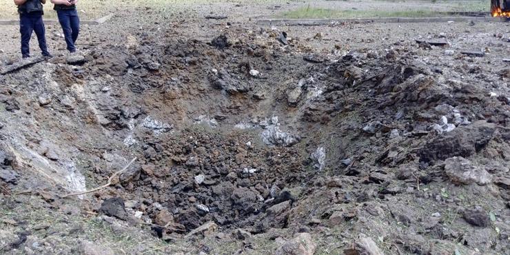 Окупанти обстріляли Запоріжжя ракетам: у місті повідомляють про влучання