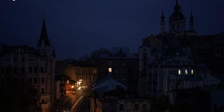 Графіки відключень світла у Києві не зʼявляться до квітня, - Yasno