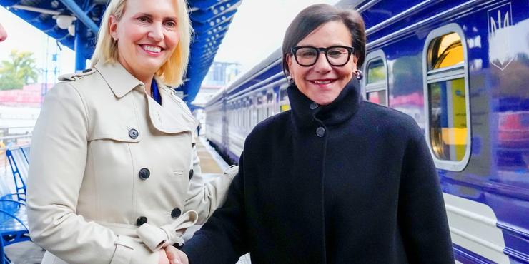 У Київ приїхала спецпредставниця США з відновлення економіки України: яка мета візиту