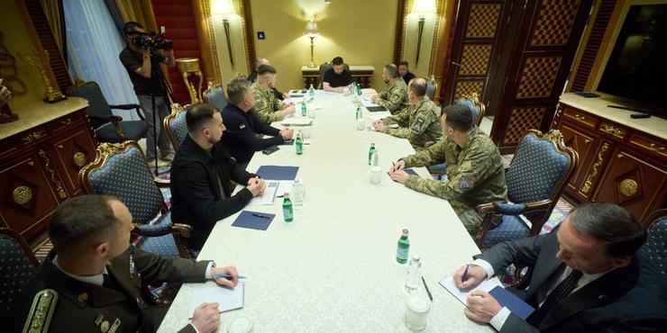 Українські фахівці з ППО, після тижня роботи у Саудівській Аравії, доповіли Зеленському про свої напрацювання
