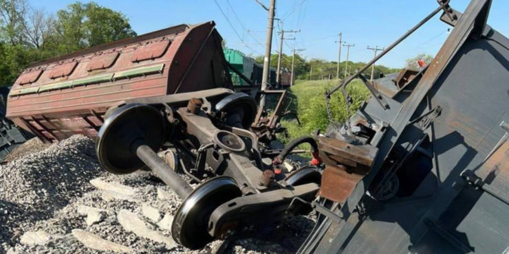 У Криму пролунав вибух на залізниці: вагони вантажного поїзда зійшли з рейок