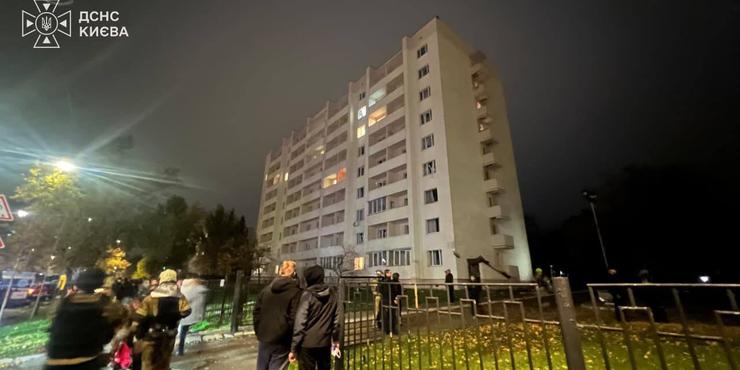 Армія РФ атакувала територію одного із університетів Києва Армія РФ атакувала територію одного із університетів Києва