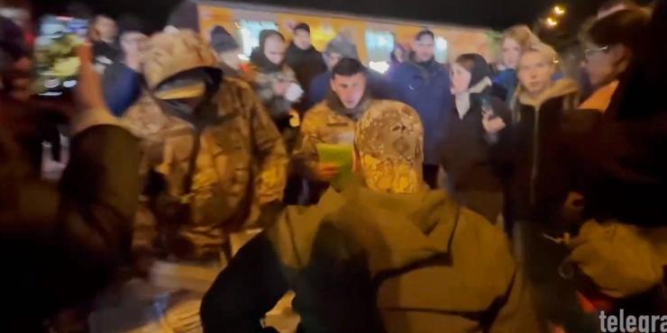 Насміхався з поранених бійців: у Києві голову благодійного фонду “Врятуй рідну країну” підозрюють в шахрайстві