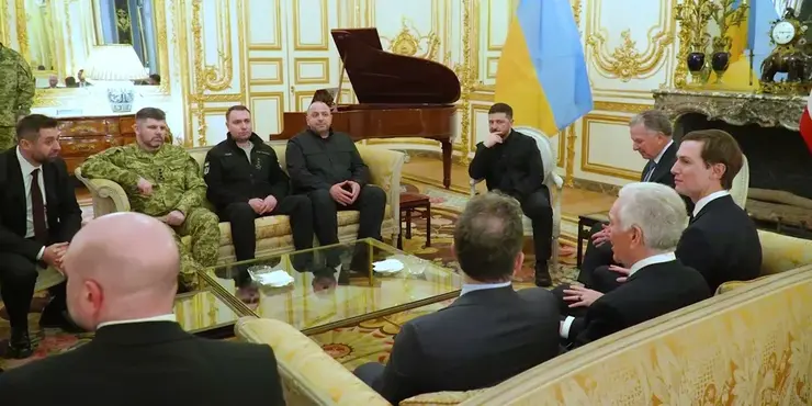 Зеленський пожартував про американські паспорти для Буданова, Умєрова та Арахамії