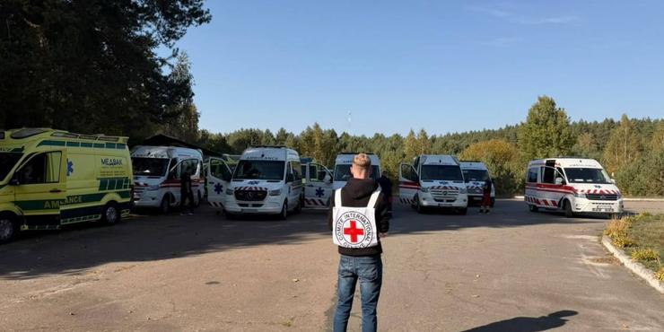 Повернення українців із тимчасово окупованих територій через пункт пропуску «Нові Яриловичі»